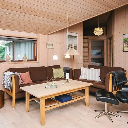 4 Star In Blavand Ferienhaus